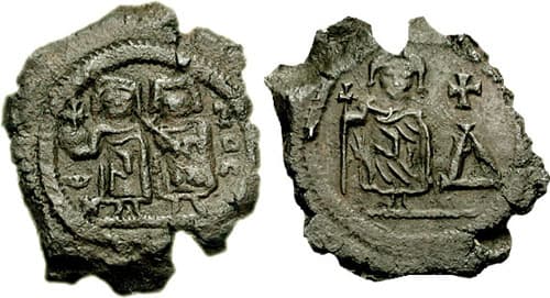 DOC 301v Justin II AE 4 Pentanummi, Half Follis