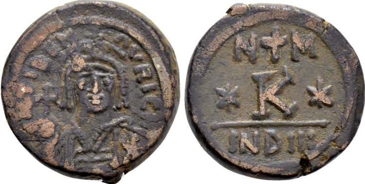 SB 560 Maurice Tiberius, 582-602 AD, AE half follis