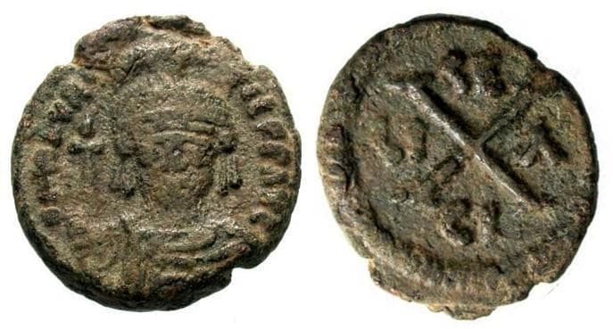 SB 583 Maurice Tiberius AE Decanummium, Syracuse mint