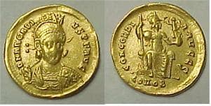 RIC X 7, S Arcadius AV Solidus