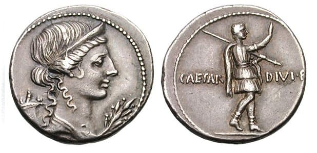 RIC 253 Sear 1549 Octavian Denarius