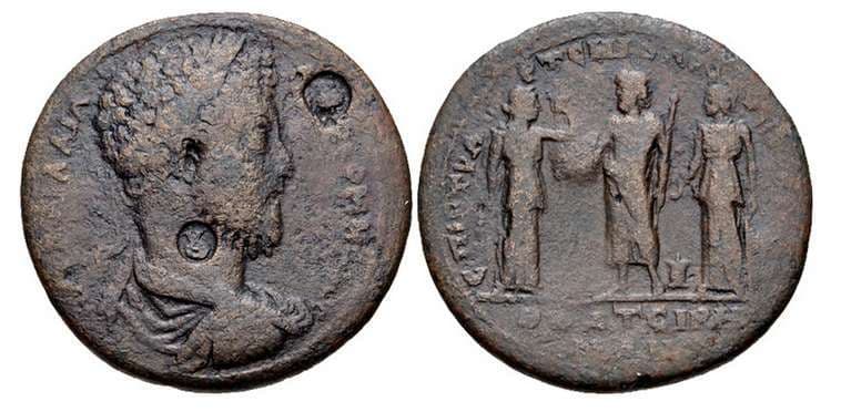 Thyateira RPC online 9943 Commodus, AE45 of Thyateira, Lydia