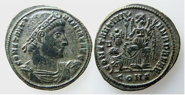 Constantinople RIC VII 35 Constantine I Silvered AE follis