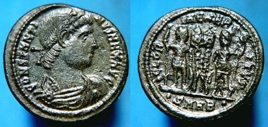 Heraclea RIC VII 121 Constantine AE follis