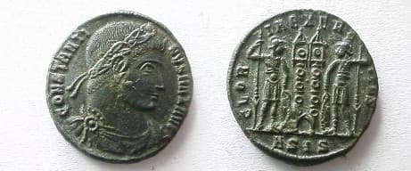 Siscia RIC VII 219 Constantine AE follis