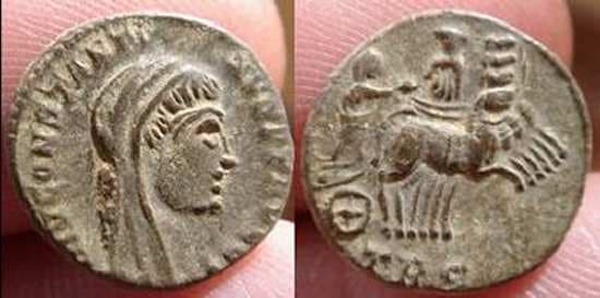 Trier RIC VIII 68, S Divus Constantine AE follis