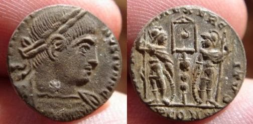 Arles RIC VII 412 Constantine II AE follis