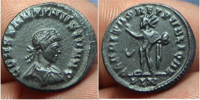 London RIC VII 147 Constantine II AE Follis, London, 318 AD