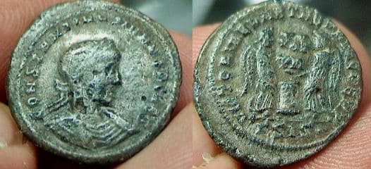 Siscia RIC VII 72 Constantine II AE Follis