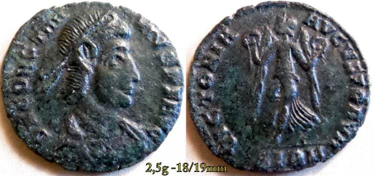 Sirmium RIC VIII 25 Constantius II AE follis, 19 mm, Sirmium
