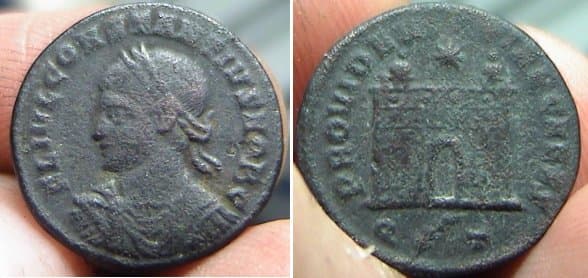 Ticinum RIC VII 208 Constantius II AE Follis